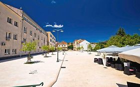 Hotel Park Drnis