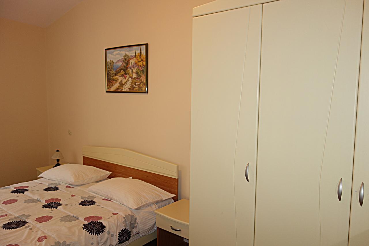 Hotel Park Drniš Zewnętrze zdjęcie