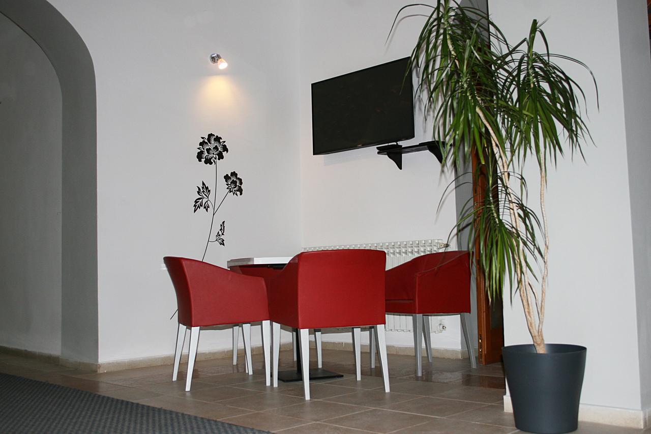 Hotel Park Drniš Zewnętrze zdjęcie