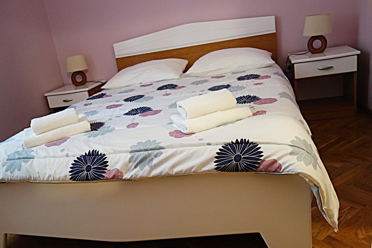 Hotel Park Drniš Zewnętrze zdjęcie